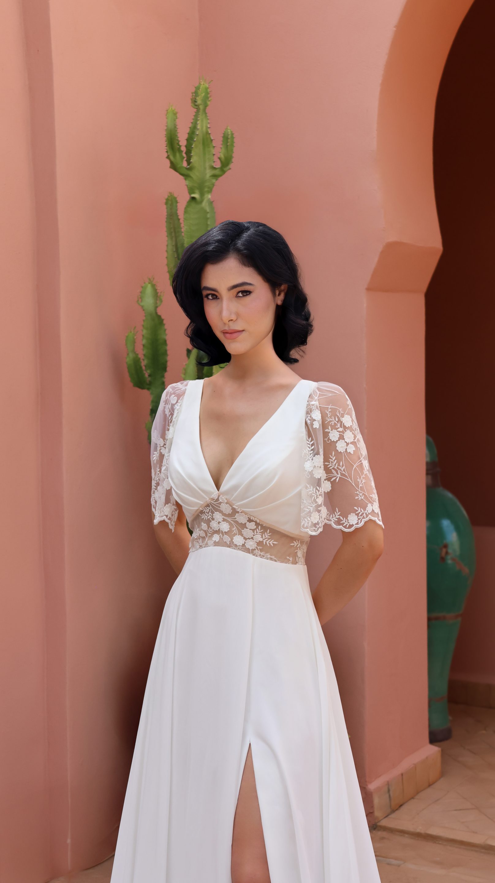 Robe de mariée Rosalyn – Bohème champêtre en tulle brodé, confection sur-mesure dans notre atelier à Toulouse.